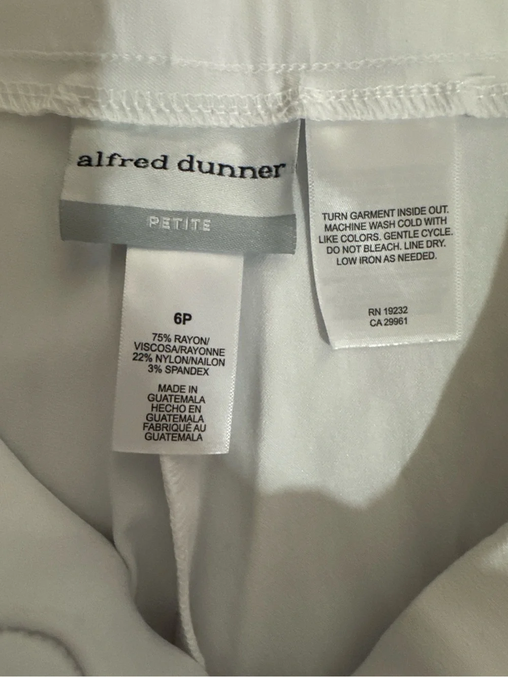 NWT Alfred Dunner Allure White Petite Stretch Pants 6P Modern Fit